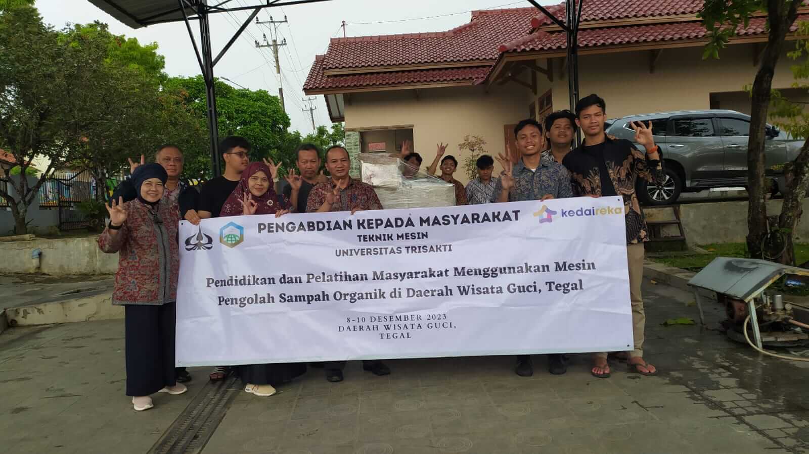 Pendidikan dan Pelatihan Masyarakat Menggunakan Mesin Pengolah Sampah Organik